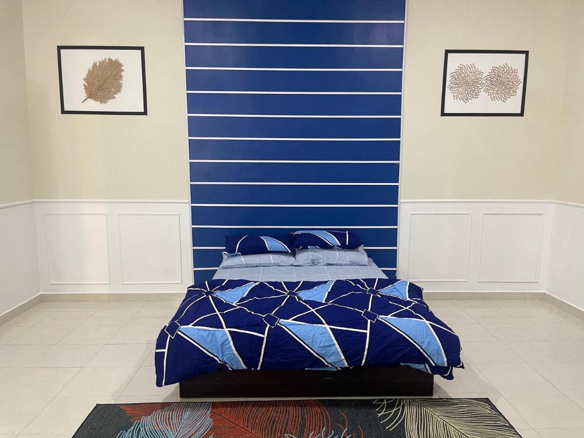 No 61 Nazirin Homestay Tmn Indah Raya 2 Manjung Lumut Exteriör bild